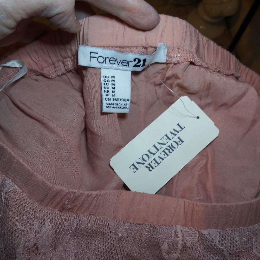 Forever 21 Boho Festival Style Strapless Mauve Lace Mini Dress - Picture 8 of 10